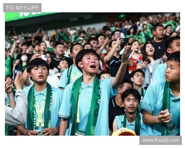 达尼洛的足球之路：从青训小将到国际赛场的闪耀明星